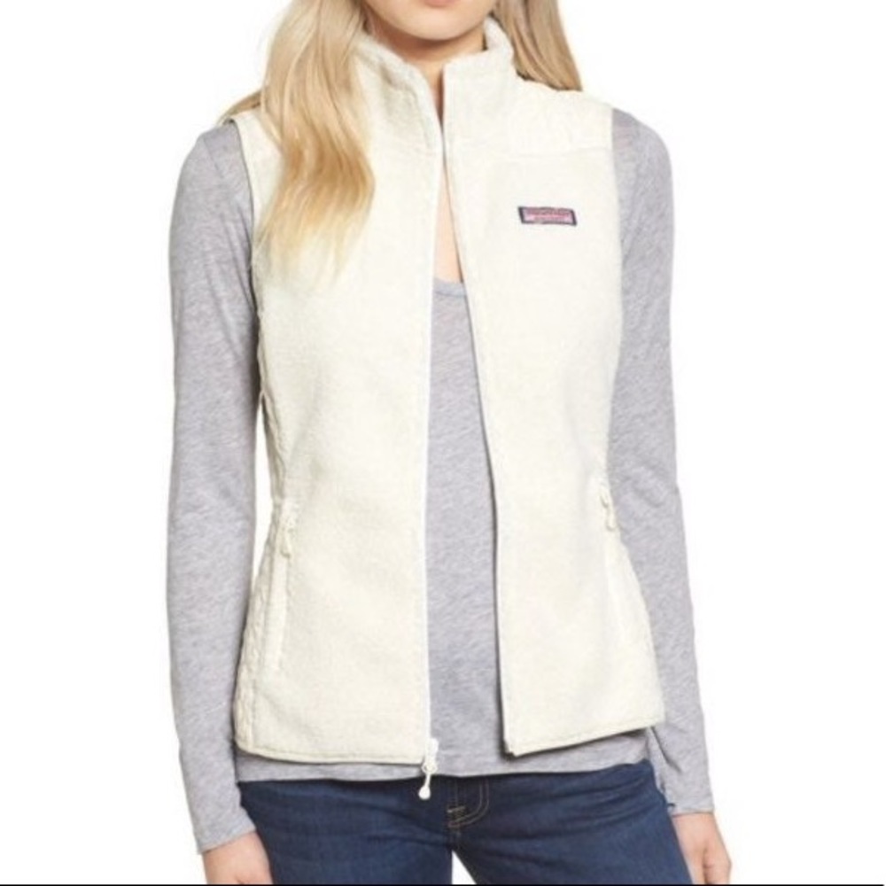Vineyard Vines Sherpa Quilted Vest - Picture 2 of 9